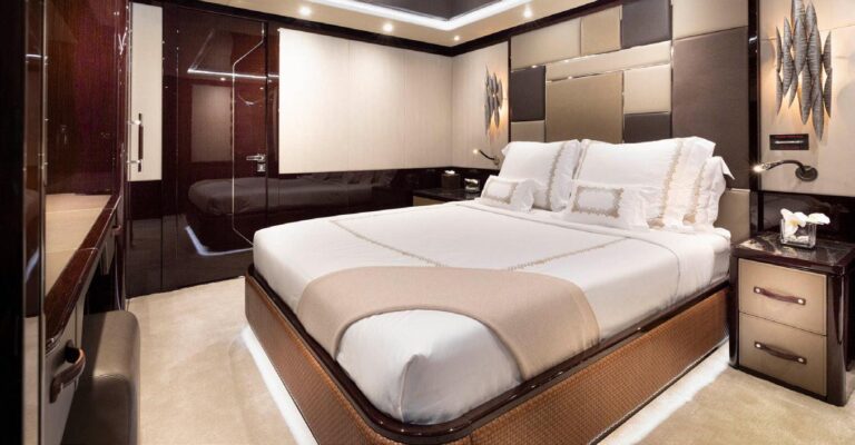 Double Cabin
