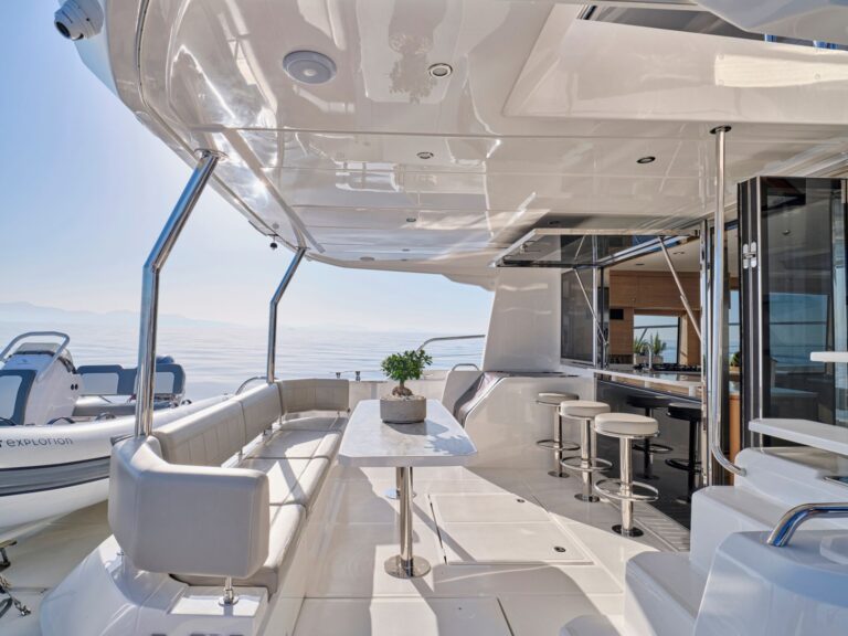 Aft Cockpit