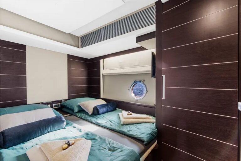 Twin Suite