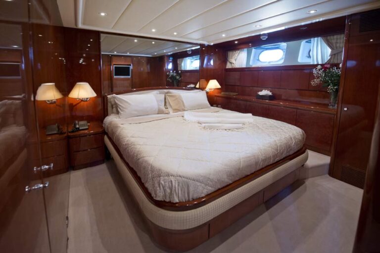 Double Cabin