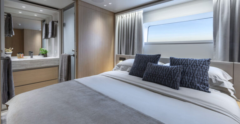 Double Cabin
