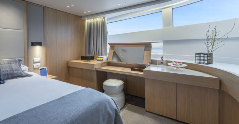 Master Vanity