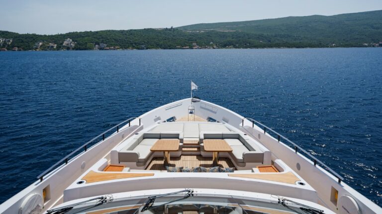Foredeck Relaxation Area