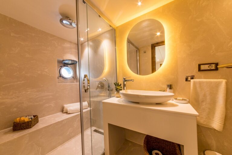 Ensuite