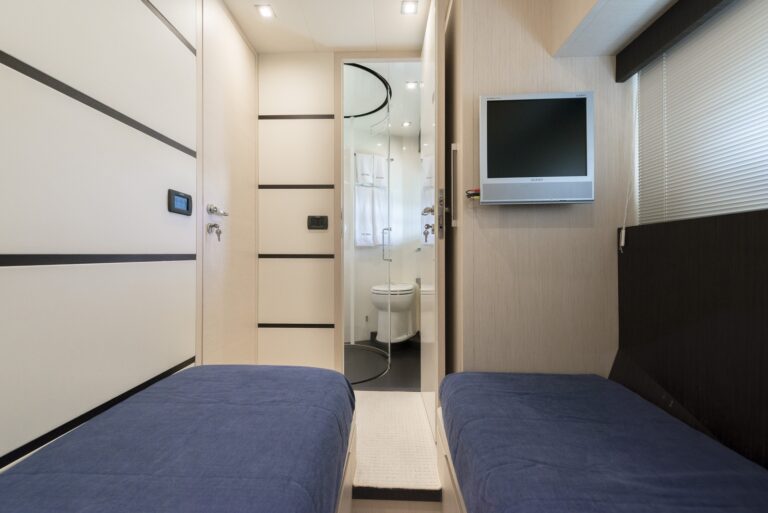 Twin Cabin
