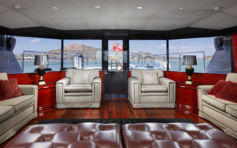 MY FLYING FISH - Salon view aft