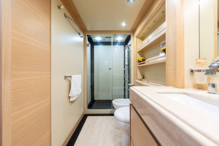 Master Bathroom 01