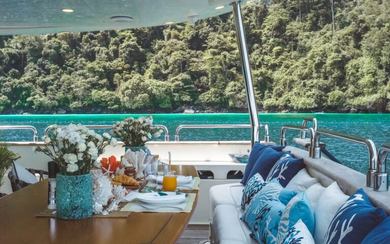 Main deck aft