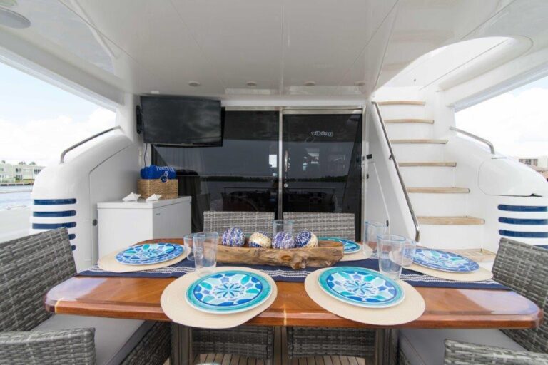 Aft Deck Alfresco Dining Area