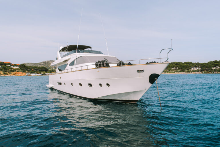 Motor Yacht FREEDOM