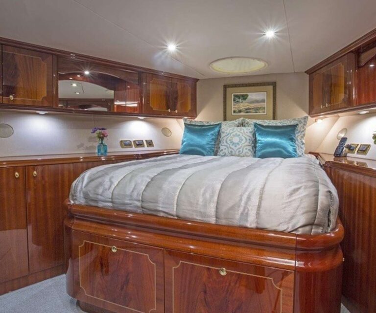 Double Cabin