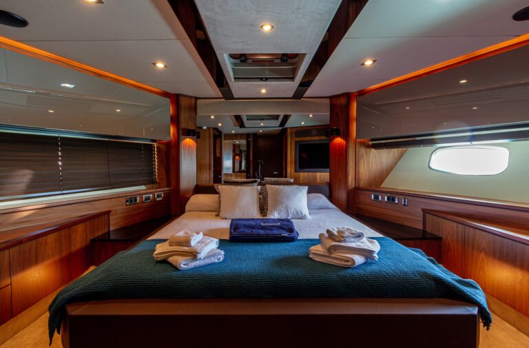 Double Cabin