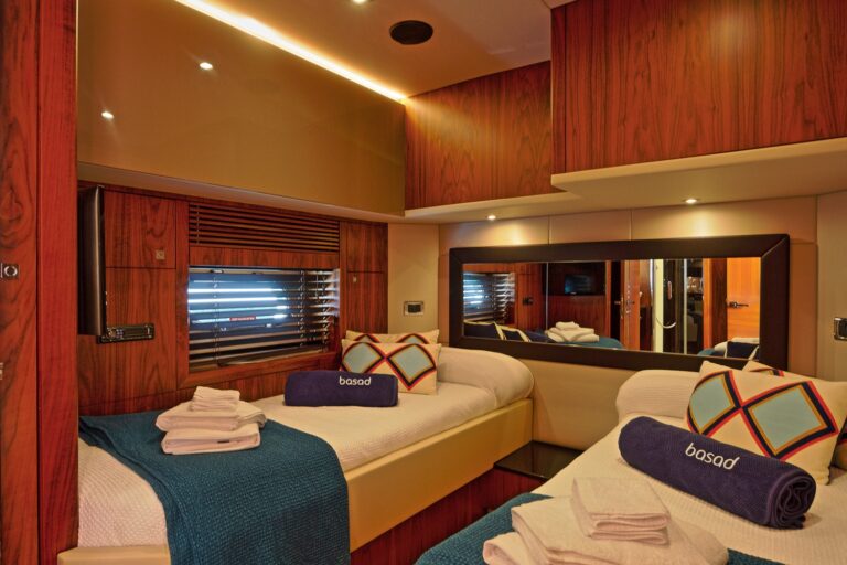 Twin Cabin