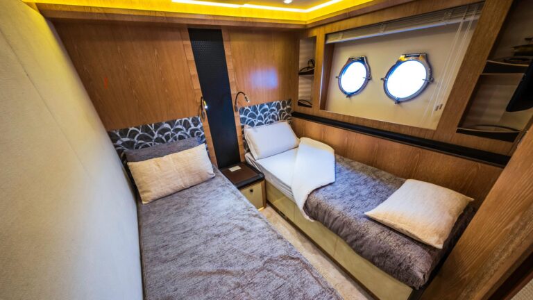 Twin Suite