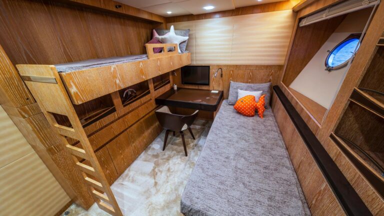 Twin Suite