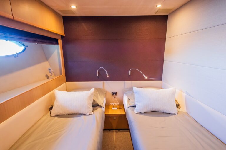 Twin Cabin