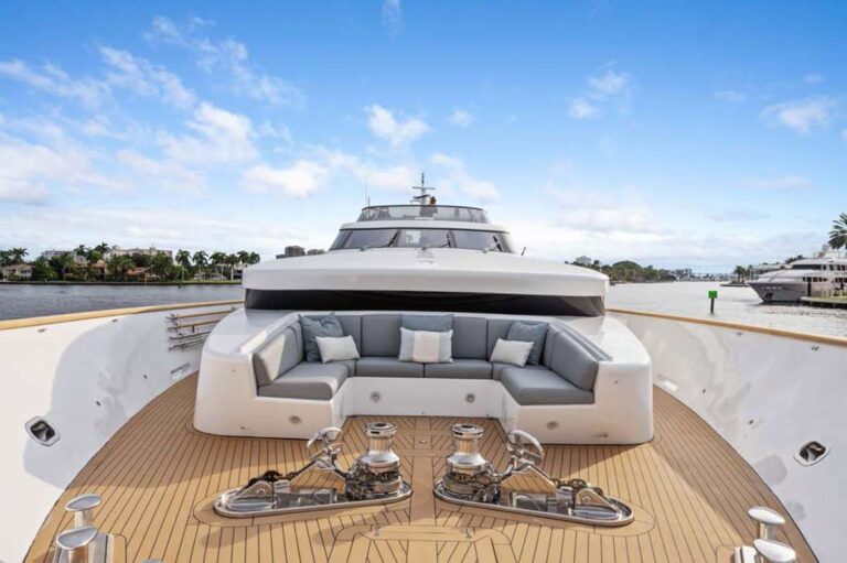 Bow Seating