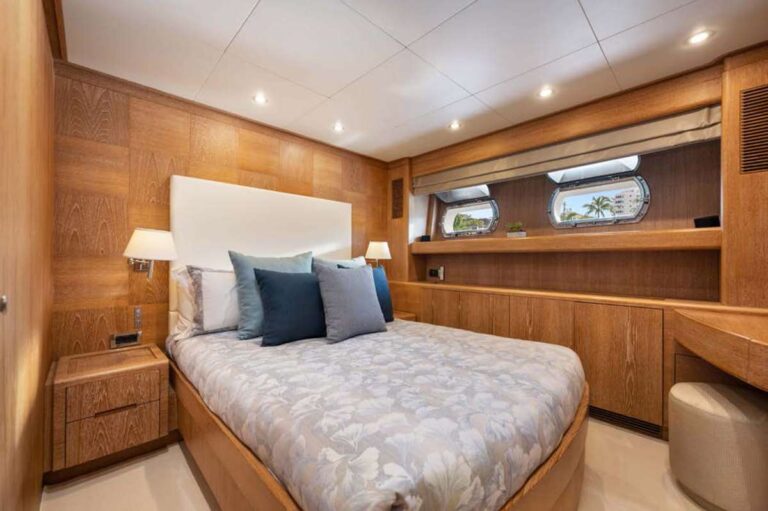 Double Cabin