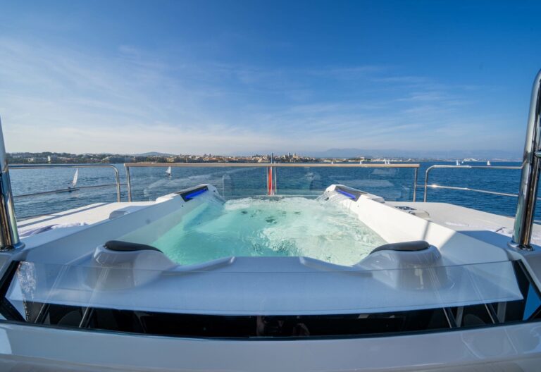 Exterior Sunbathing Area