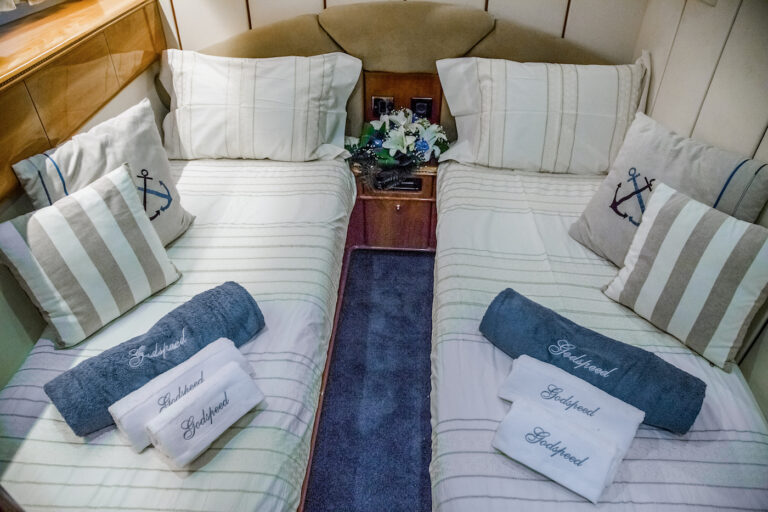 Twin Cabin