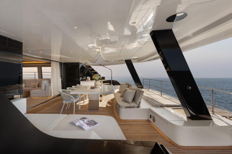 Main Aft Cockpit