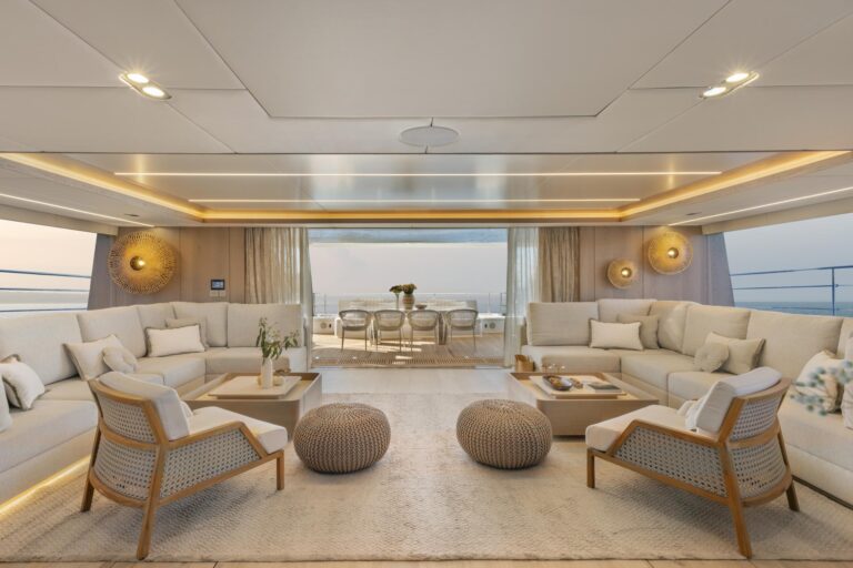 Main Salon View Aft