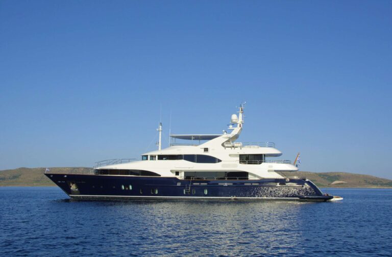 Motor yacht GRANDE AMORE