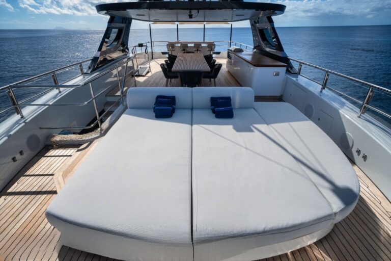 Exterior Relaxation Area With Dining