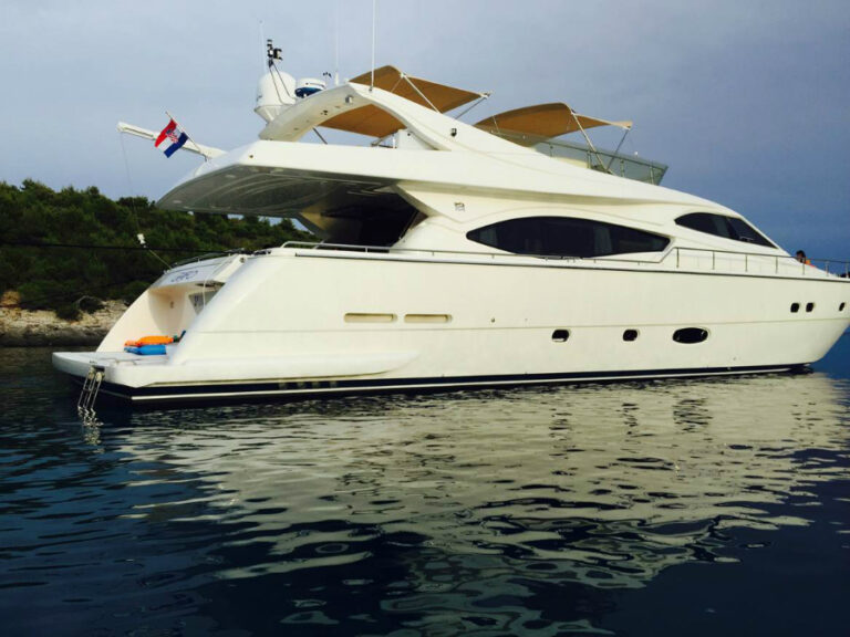 MY GRIFO - Starboard view