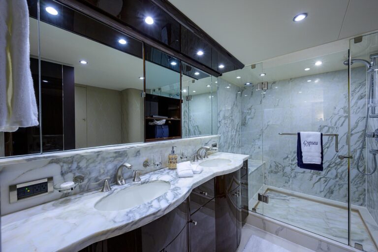 Master ensuite