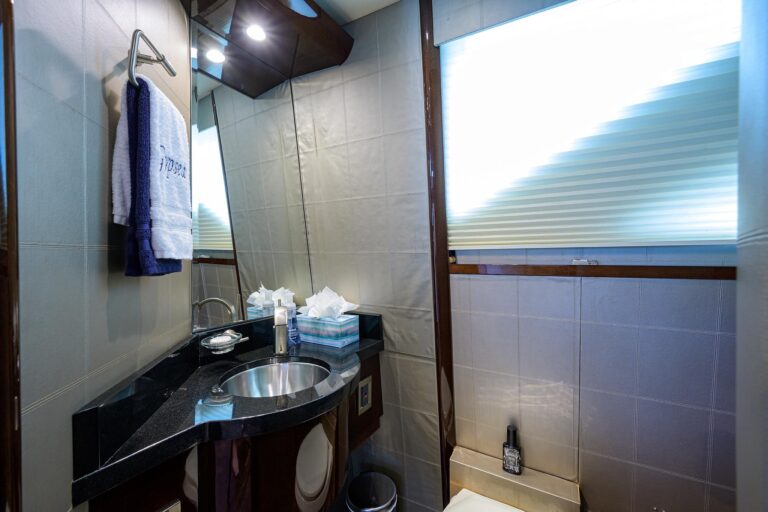 Ensuite bathroom