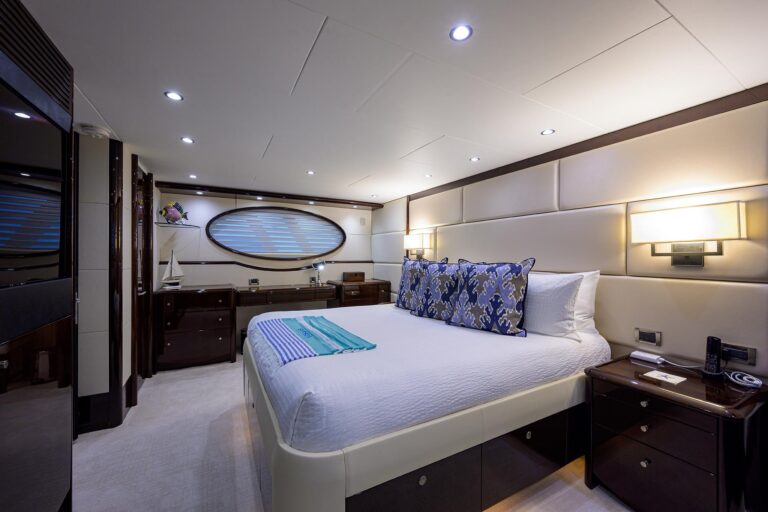Master suite alternative view