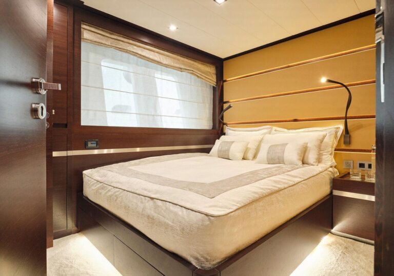 Double Cabin