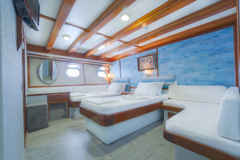 Twin Cabin