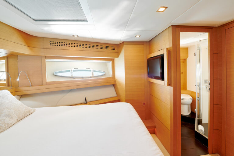 Double Cabin With Ensuite