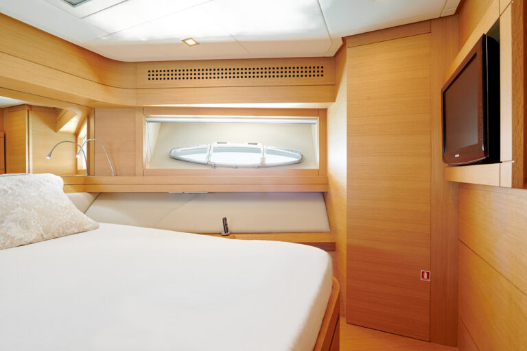 Double Guest Cabin Detail