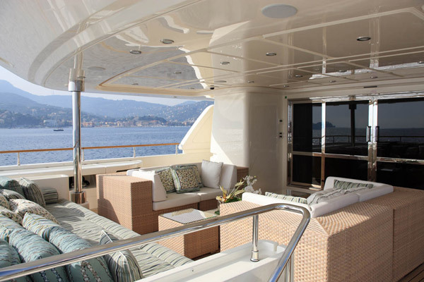 Aft Deck Seating