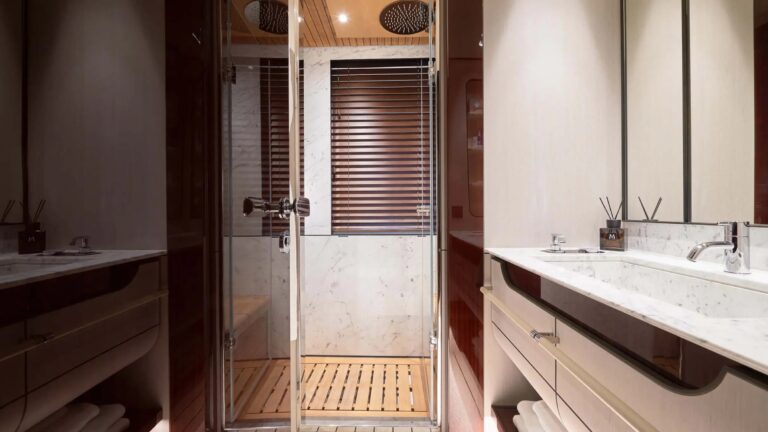 Double Bathroom