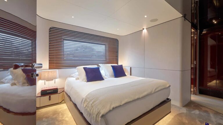 Double Cabin