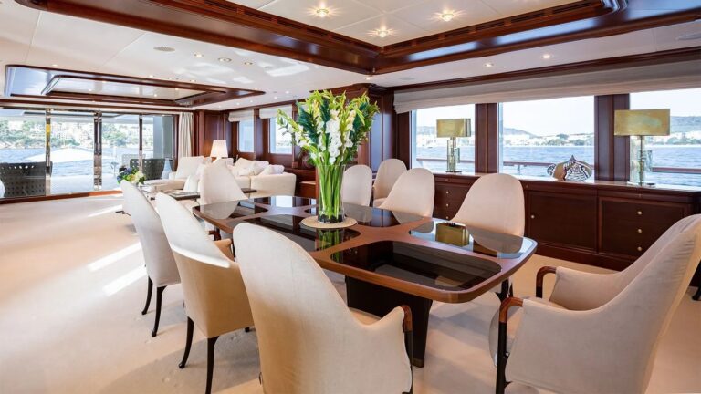 Main Salon Dining