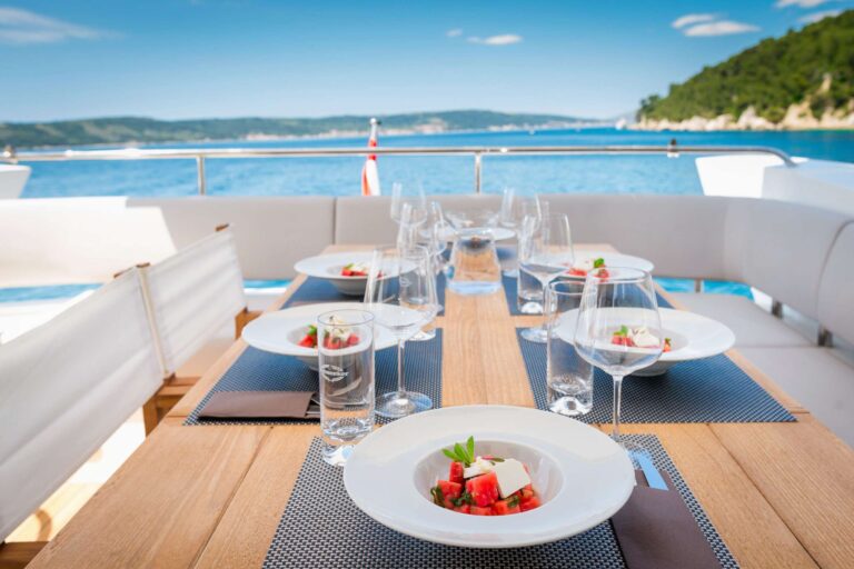 Alfresco Dining Set Up