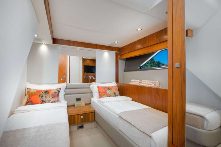 Twin Cabin