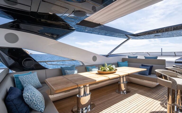 Sun Deck Dining