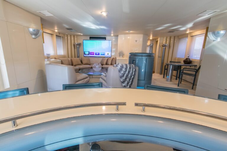 Saloon