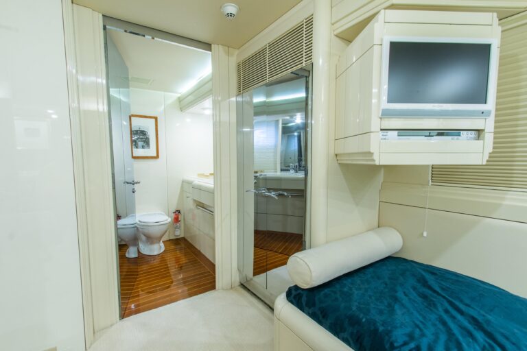 Twin With Ensuite