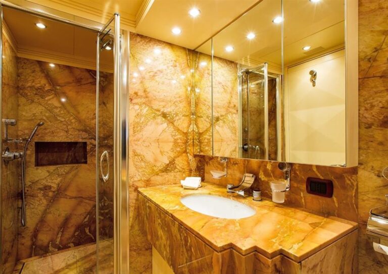 Ensuite Bathroom