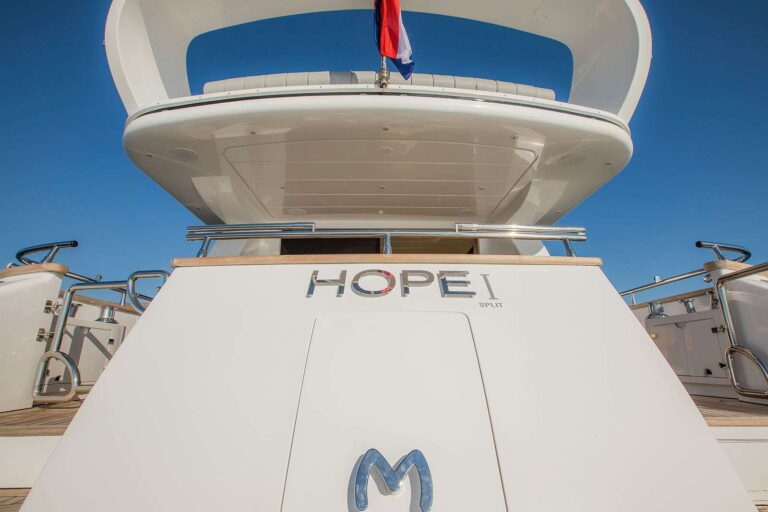 Transom Detail