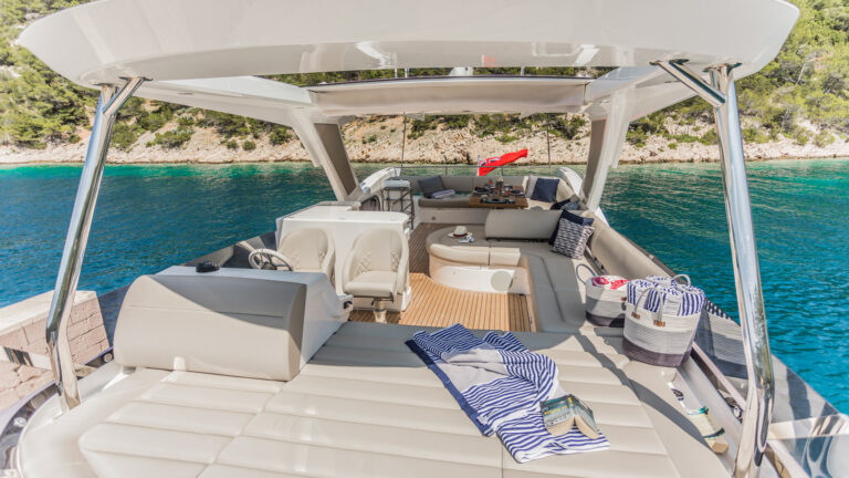 Upper Deck
