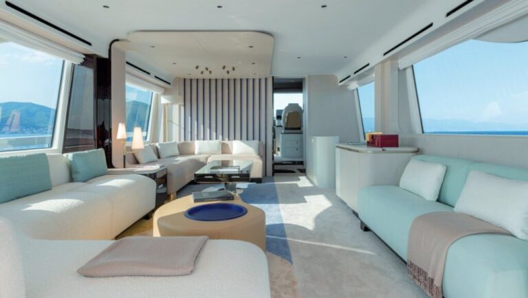 Saloon Seating