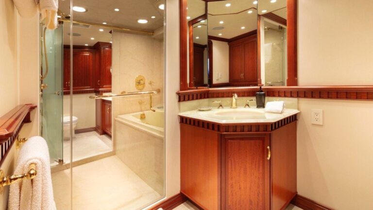 Master Ensuite